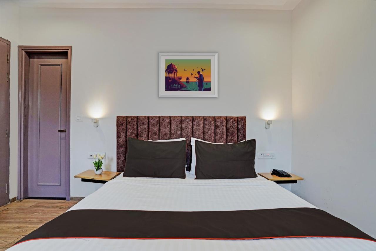 Super Townhouse Sector 57 Near Bestech Central Square Mall Gurgaon Exterior foto