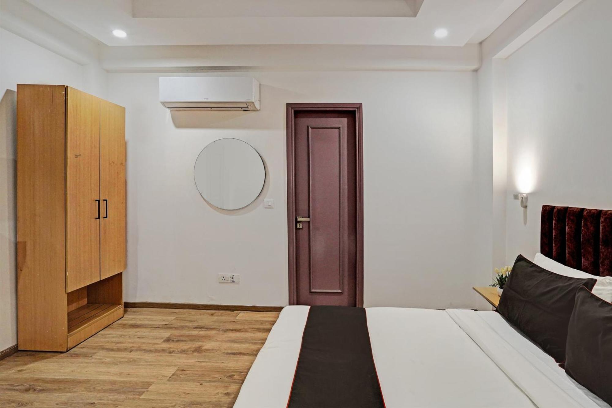 Super Townhouse Sector 57 Near Bestech Central Square Mall Gurgaon Exterior foto