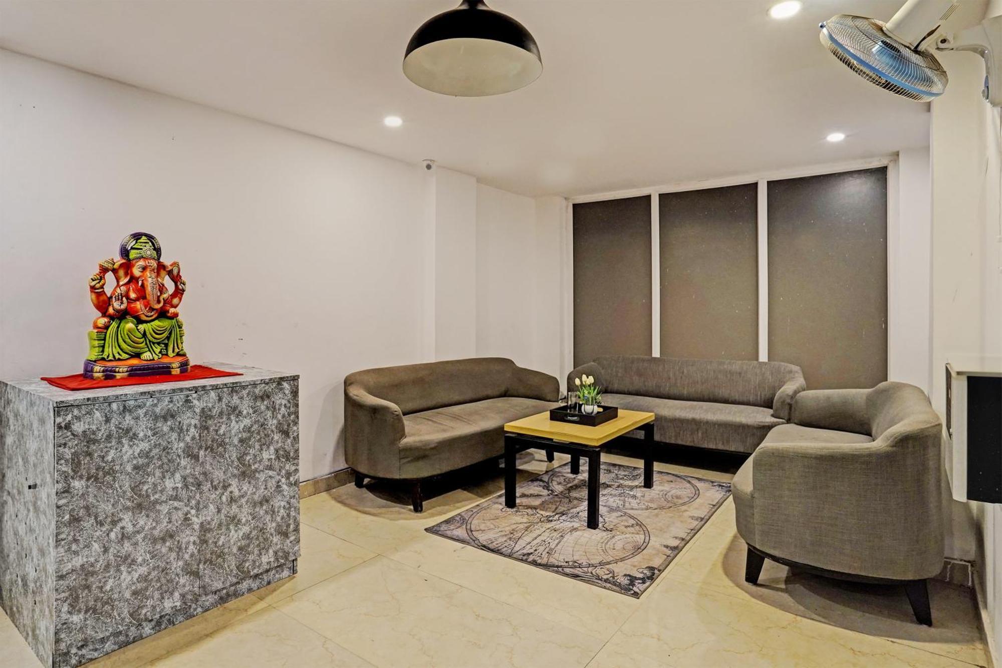 Super Townhouse Sector 57 Near Bestech Central Square Mall Gurgaon Exterior foto